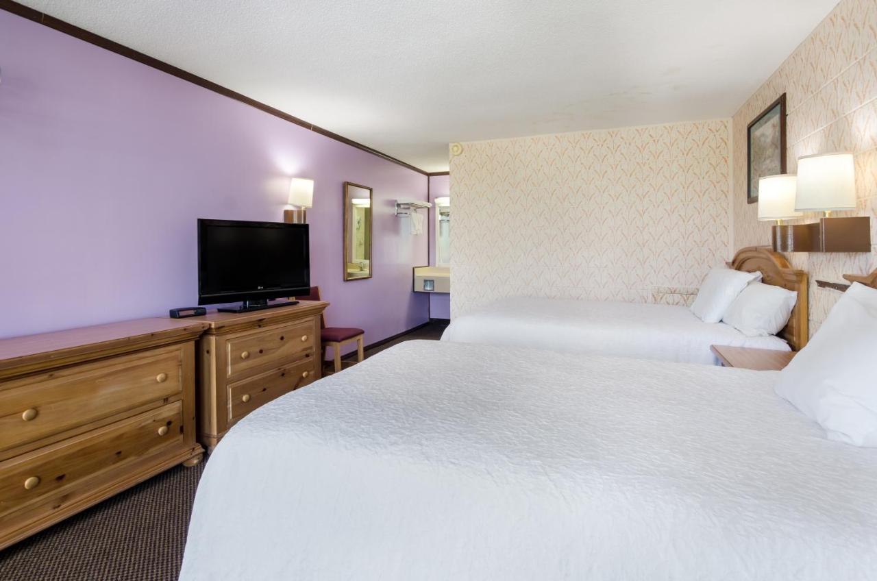 Americas Best Value Inn ウィズビル エクステリア 写真