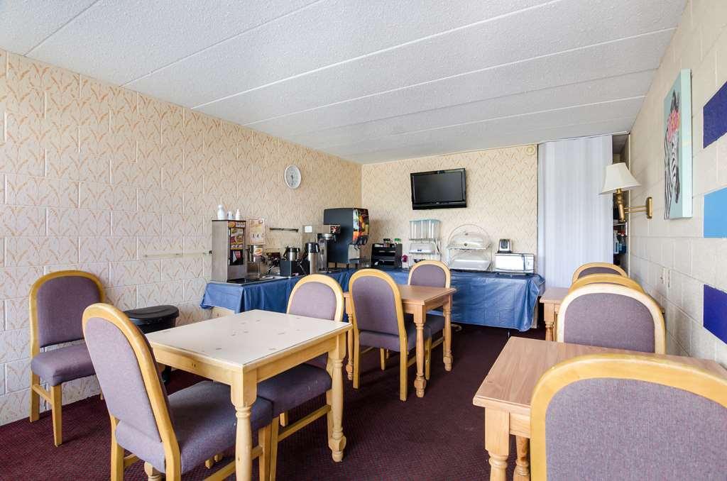 Americas Best Value Inn ウィズビル レストラン 写真